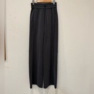 lululemon athletica  Ribbed Softstreme Mid-Rise Pant size 2